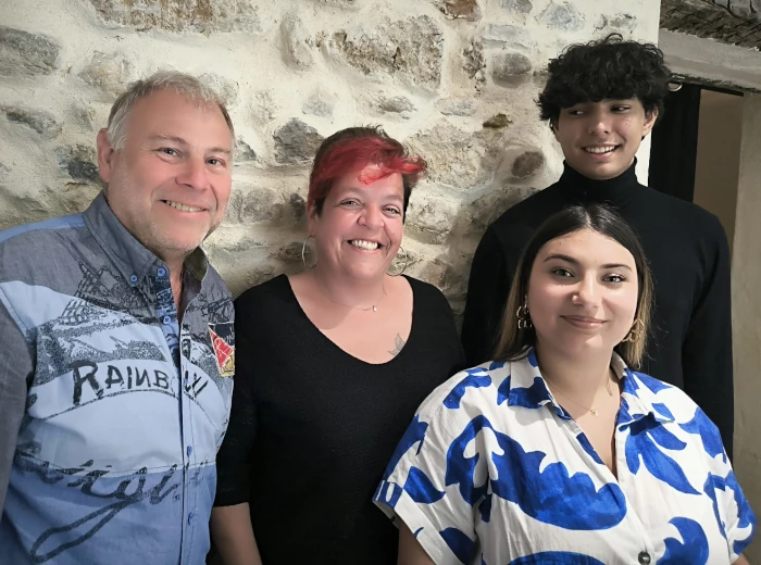 L’équipe de l’agence immobilière Pierres au Soleil à Alès, dédiée à un accompagnement de proximité