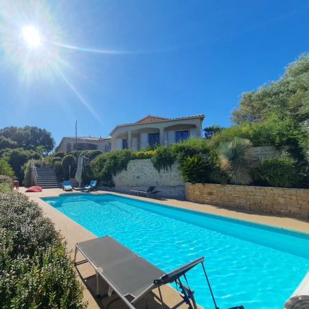 Relation de proximité entre propriétaire et gestionnaire immobilier à Alès ou Calvisson